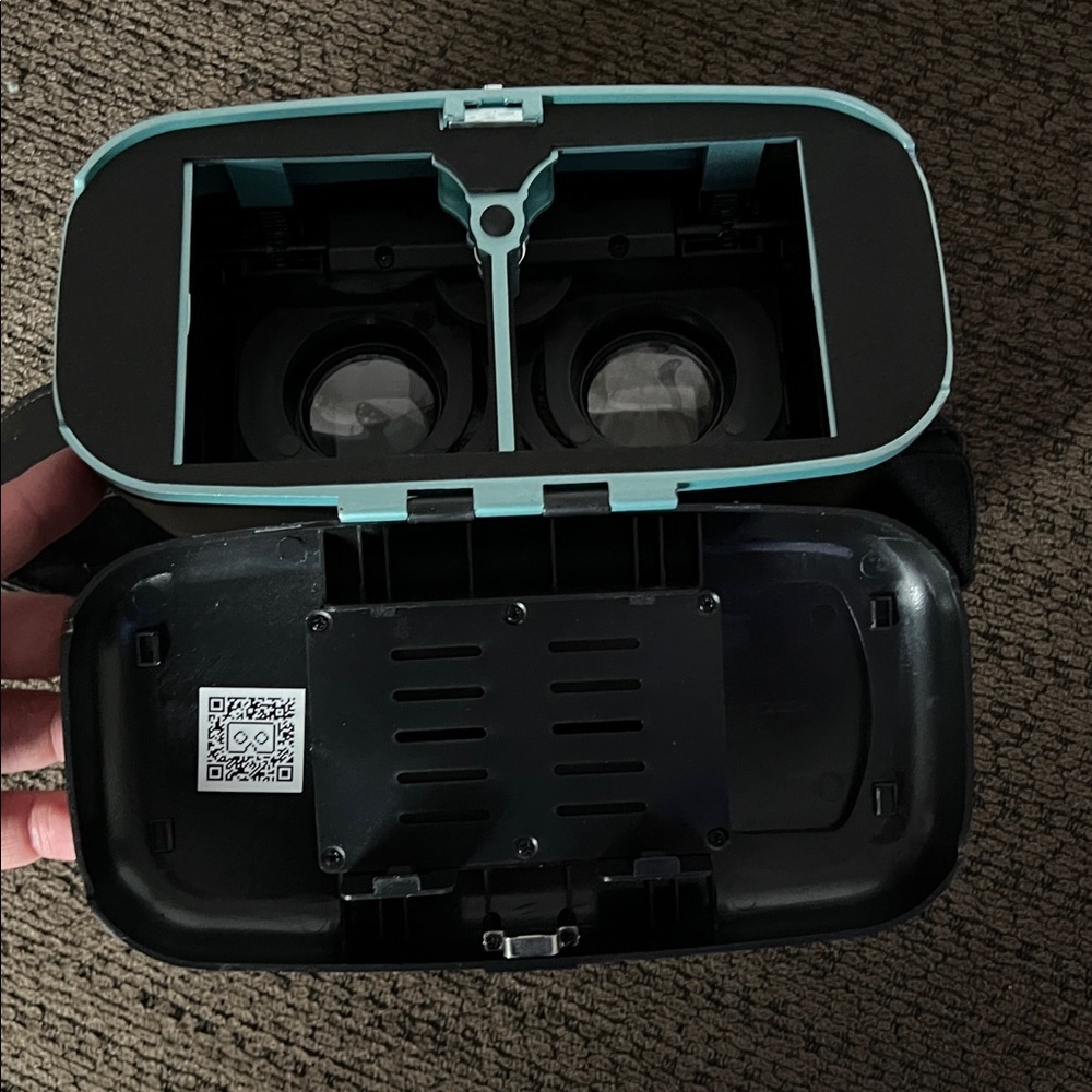 ReTrak Utopia 360 VR Headset With Bluetooth Controller Android iPhone - Picture 4 of 9